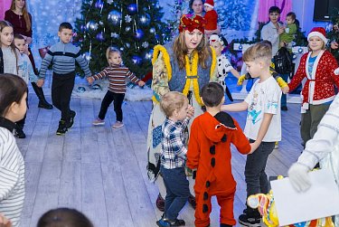 Подарки от помощника Деда Мороза